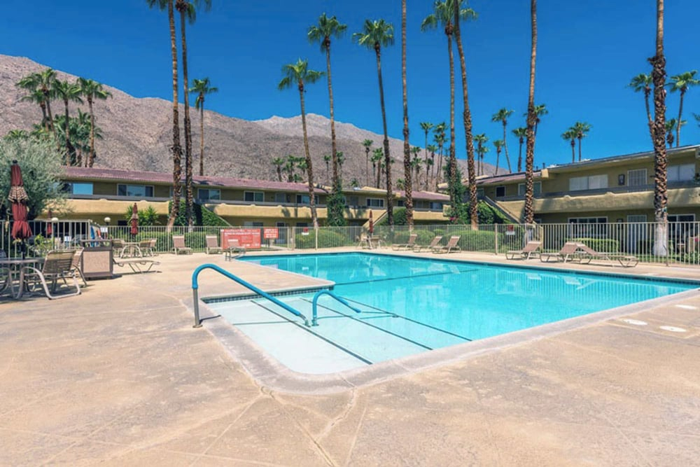 @marbella Lane-hidden Oasis 2BR Condo w/ Pools/gym