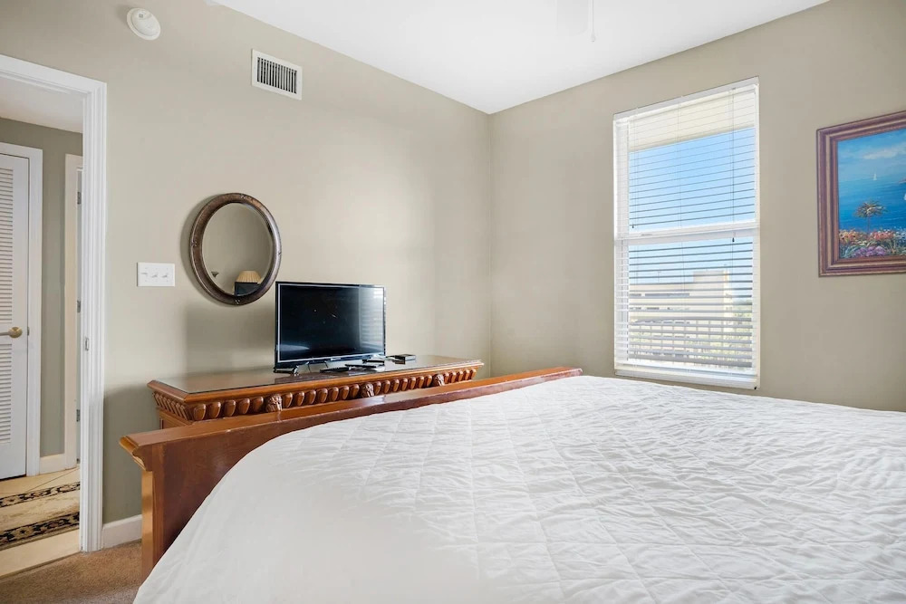 Grandview East 404