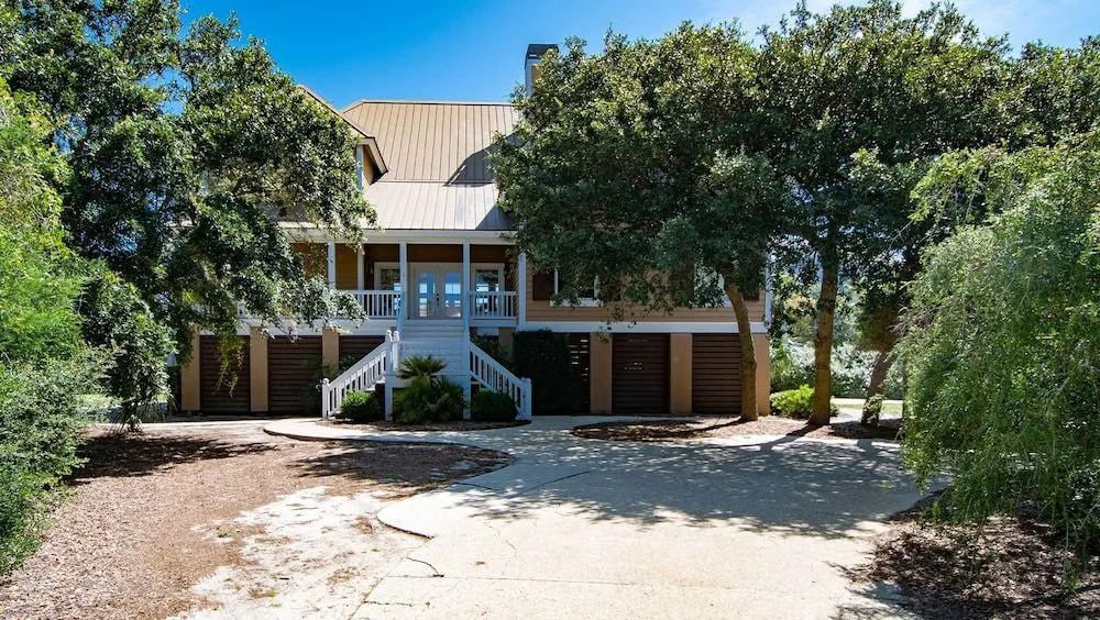 Eastland House by Peace Vacations