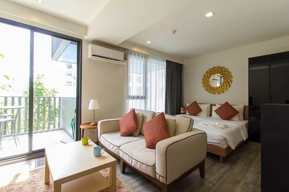 The Deck Condominium Patong Beach