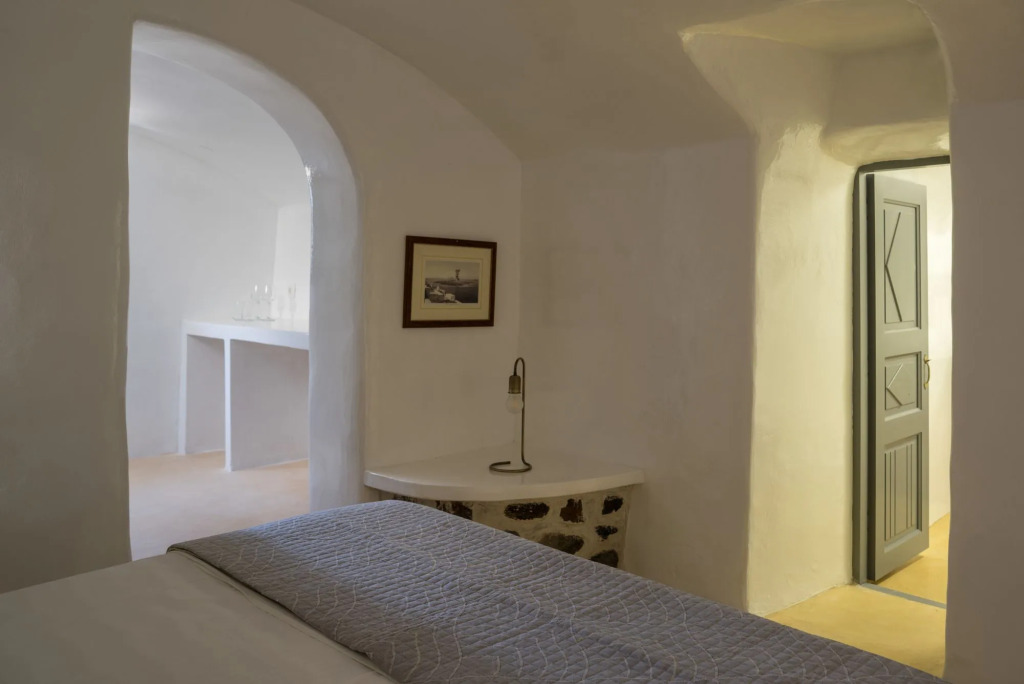 Phaos 1870, A restored Winery