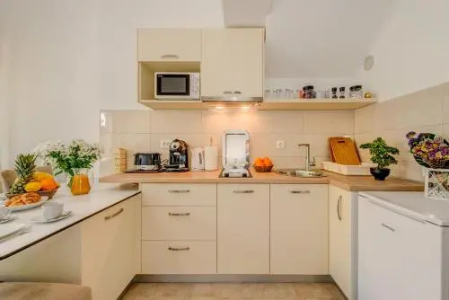 LCT Holiday Home Florentina