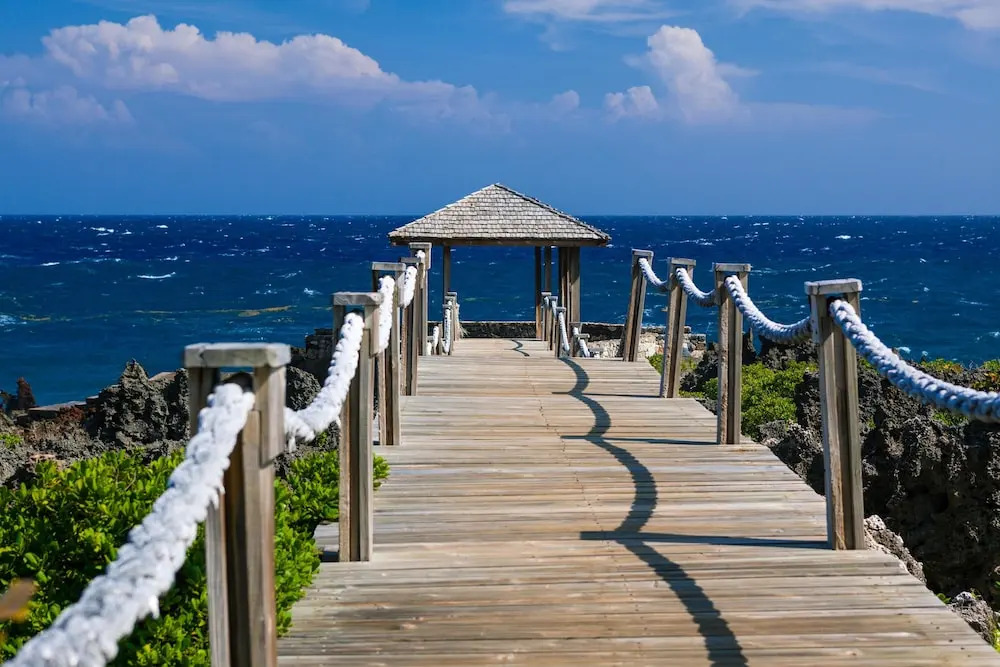 Incredible Ocean Views From Both Sides Of This Hill Top Home