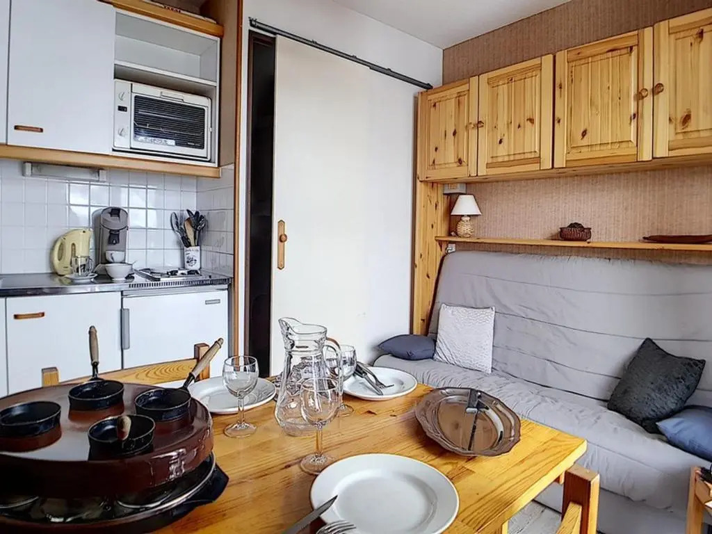 Appartement Les Menuires, 1 pièce, 3 personnes - FR-1-344-535