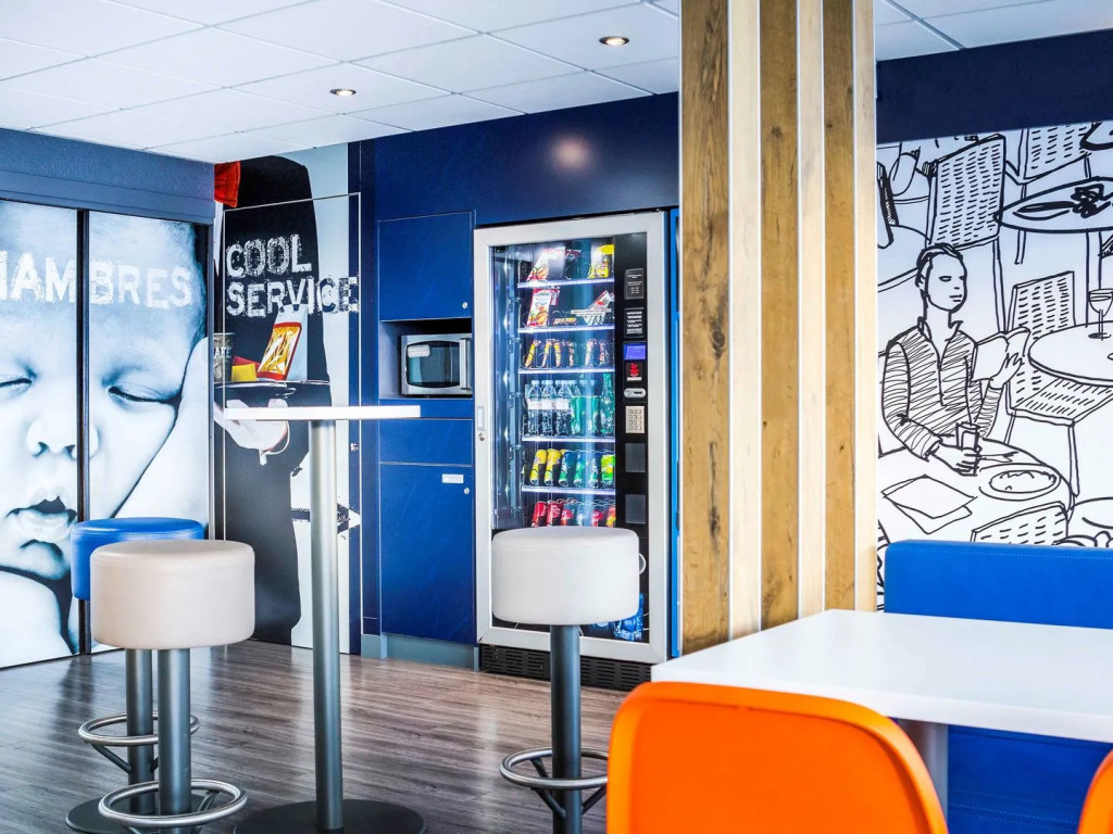 Ibis Budget Fréjus St Raphaël centre plages gare TGV