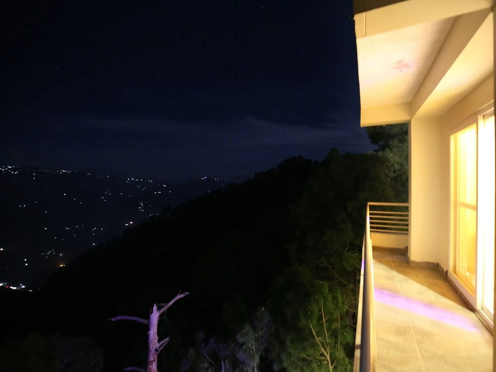 OYO 12324 Home Luxury 2BHK Kasauli