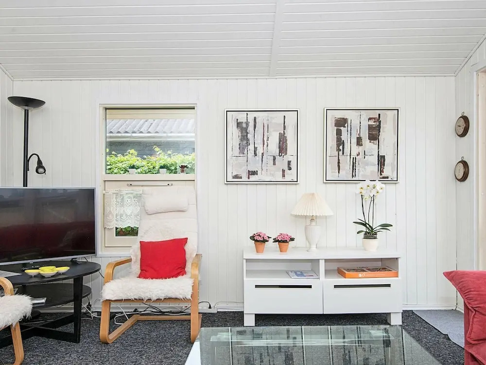 Pleasing Holiday Home in Esbjerg near Sea