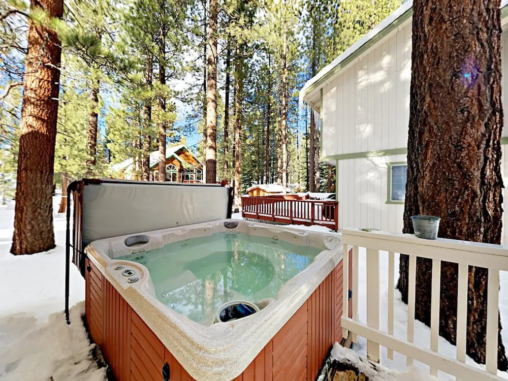 Big South Lake Tahoe House w Hot Tub by RedAwning