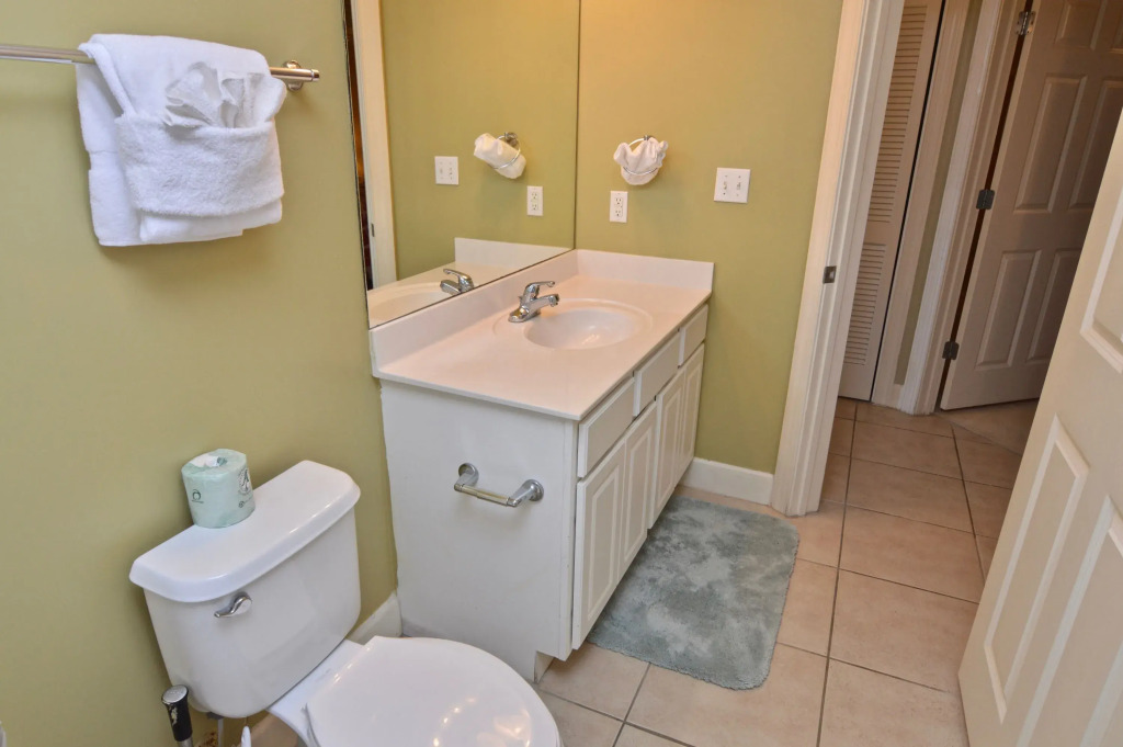 Sunrise Beach 1401 - Beachfront Condo