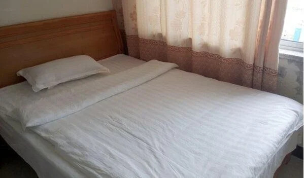 Yishui Hengyuan Express Inn