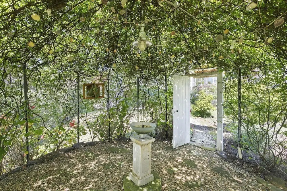 The Vanilla House
