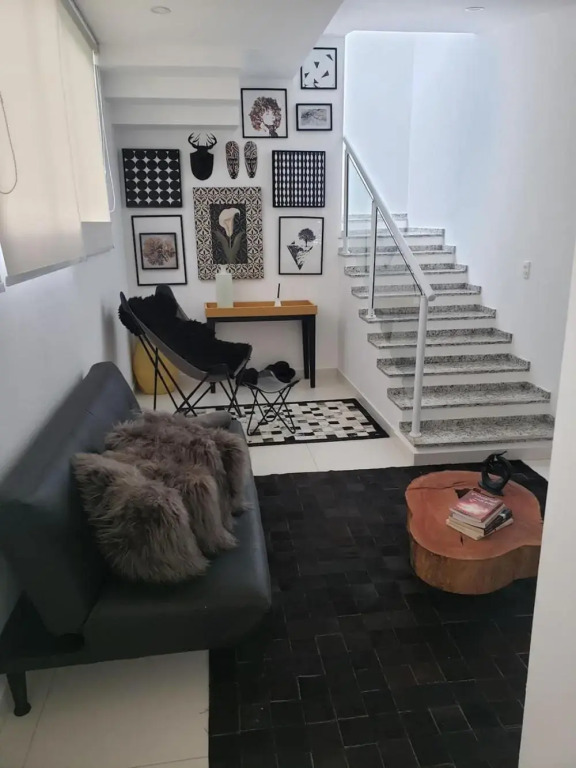 Casa com piscina e churrasqueira em Massaguaçu SP