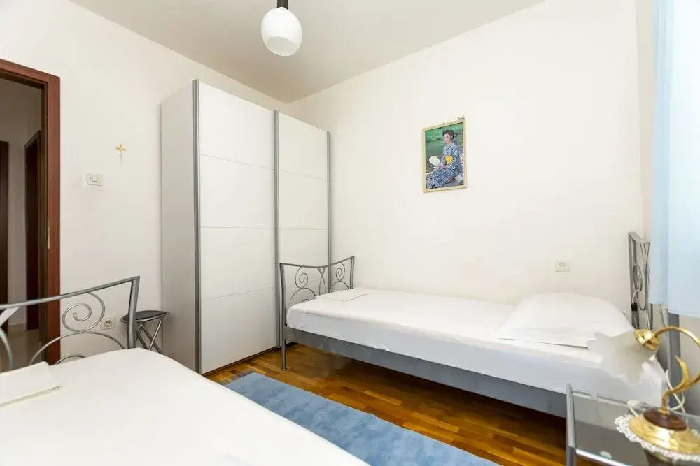 Apartments Mirja
