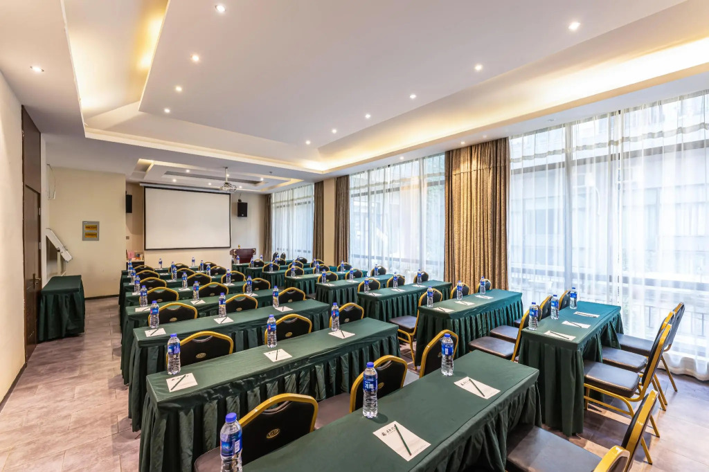 Elan Inn Nantong Langshan Xingguangyao Center