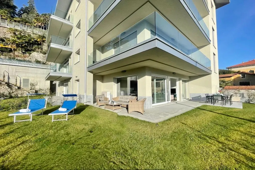 Modern House Apartments