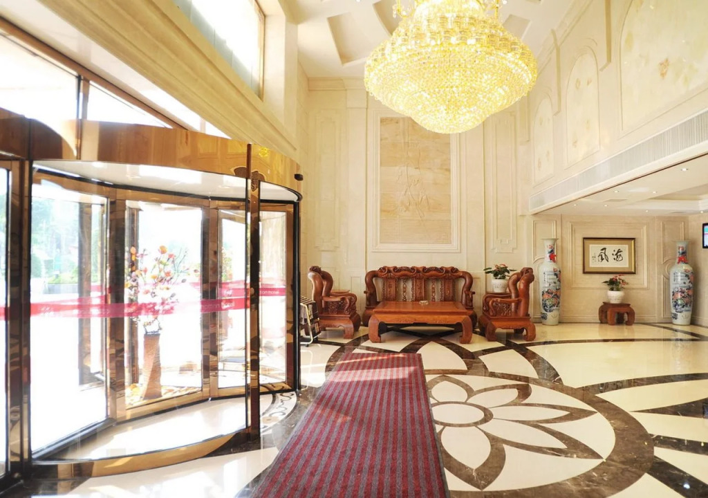 Manhatton Hotel Beihai