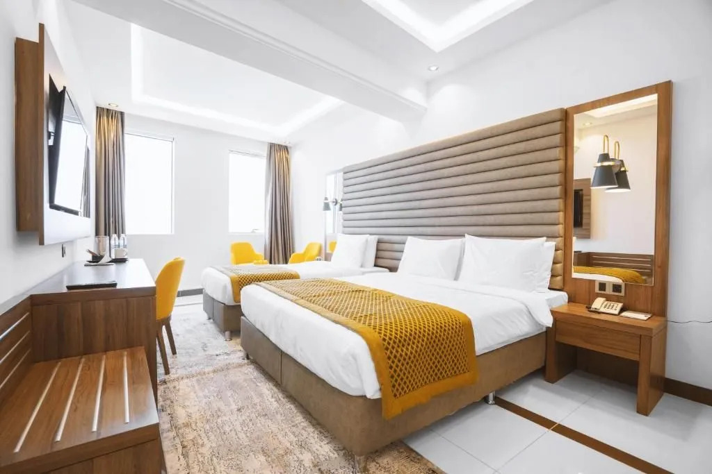 Noor Land Hotel