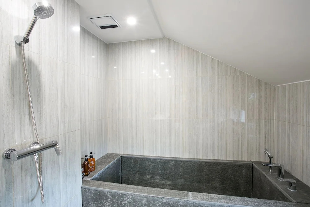 Hangzhou Shifang Hotel