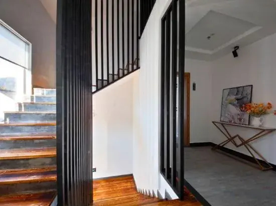 Suzhou Banmu Xianyun Homestay (Xishan Scenic Area)