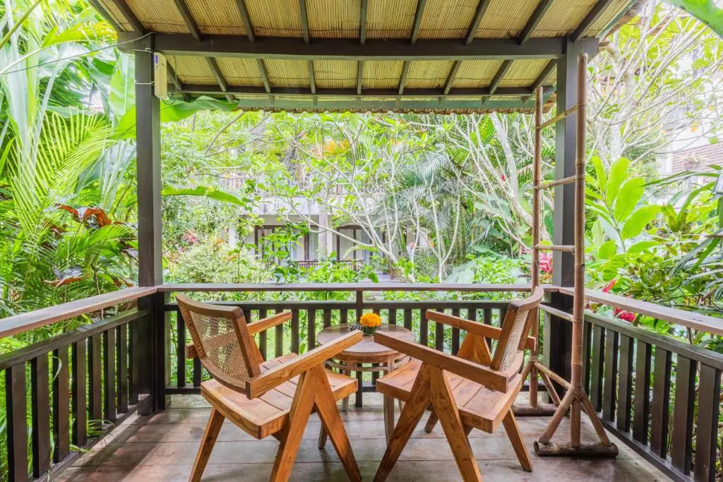 Двухместный номер Standard с балконом (двуспальная кровать) в Meruhdani Boutique Hotel Ubud