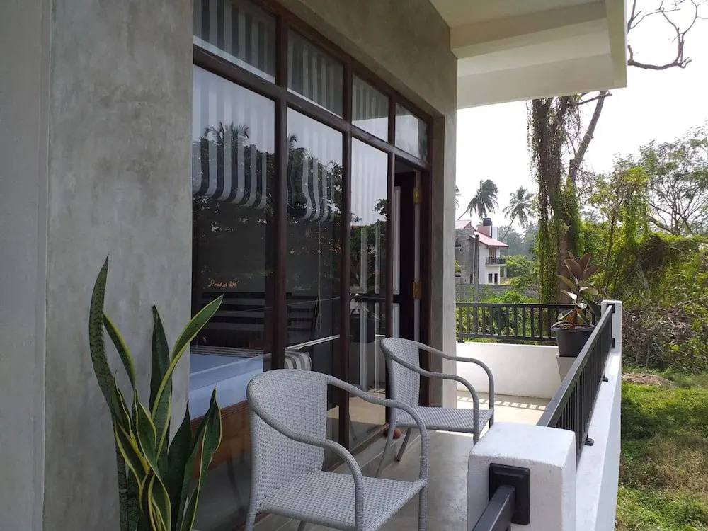 Green Wood Villa Negombo