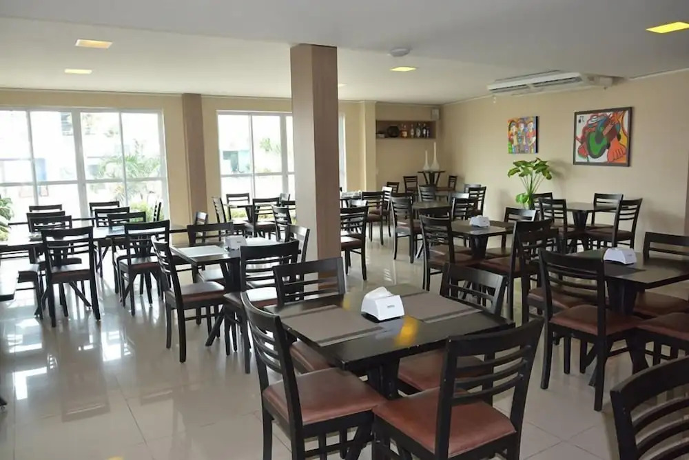 Oasis Hotel