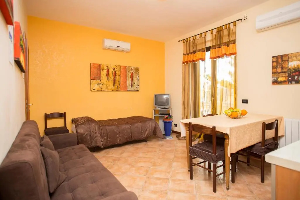 Oikos Holiday Apartments