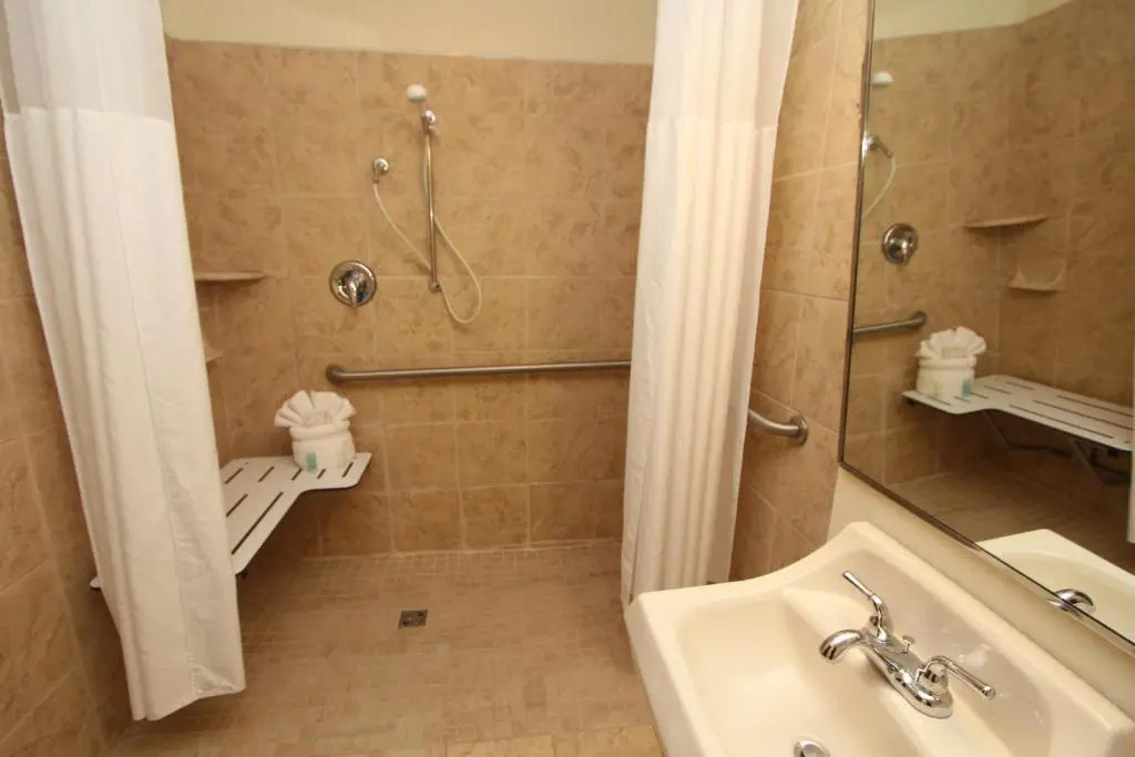Black Bear Inn & Suites