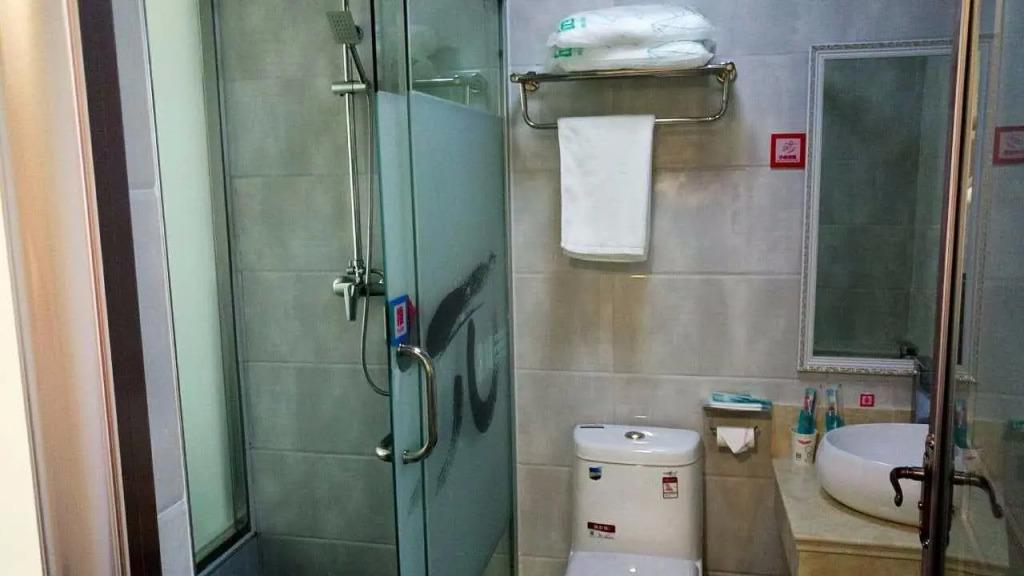 PAI Hotels·Haiyang Bus Terminal Commercial Center