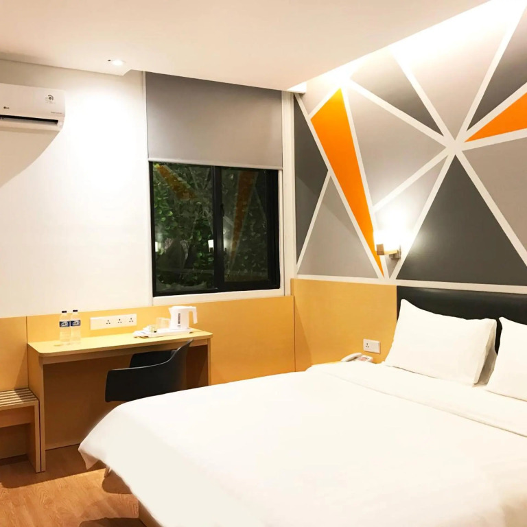 Bassura City Standard Family Room - Lin Pro 7