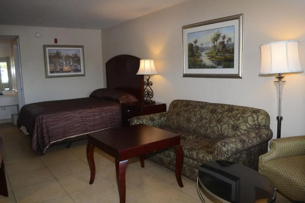 Serena Inn