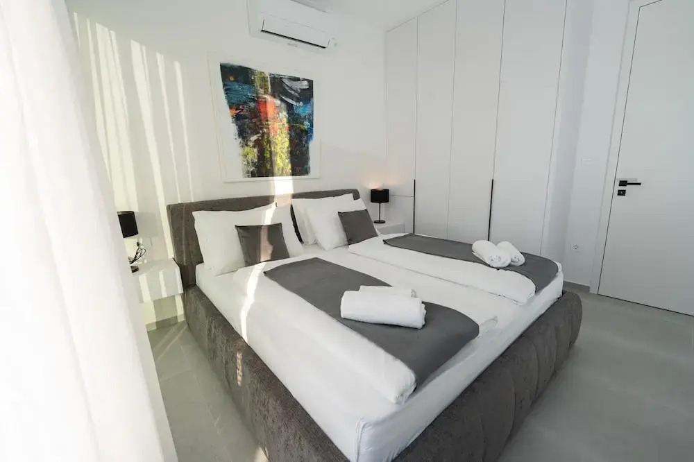 Elegant Villa Cataleya with private pool and sauna
