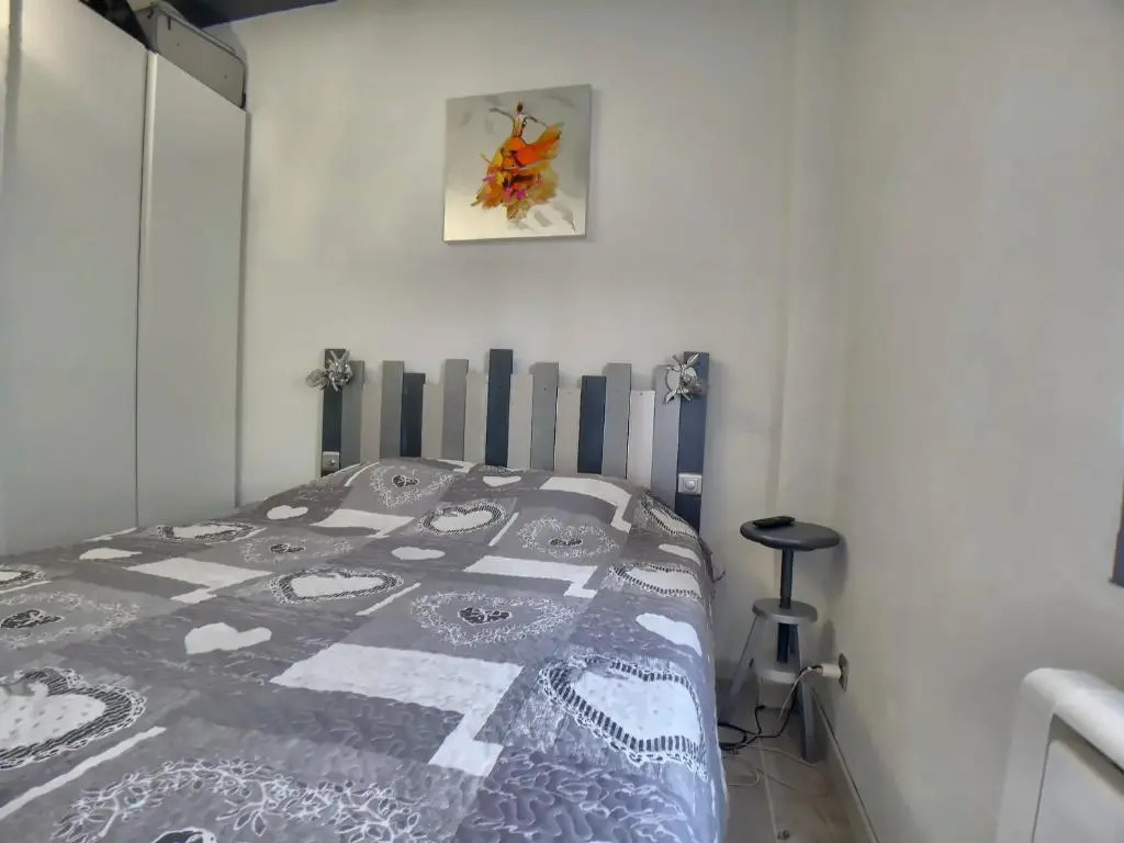 Appartement Saintes-Maries-de-la-Mer, 6 pièces, 8 personnes - FR-1-475-72