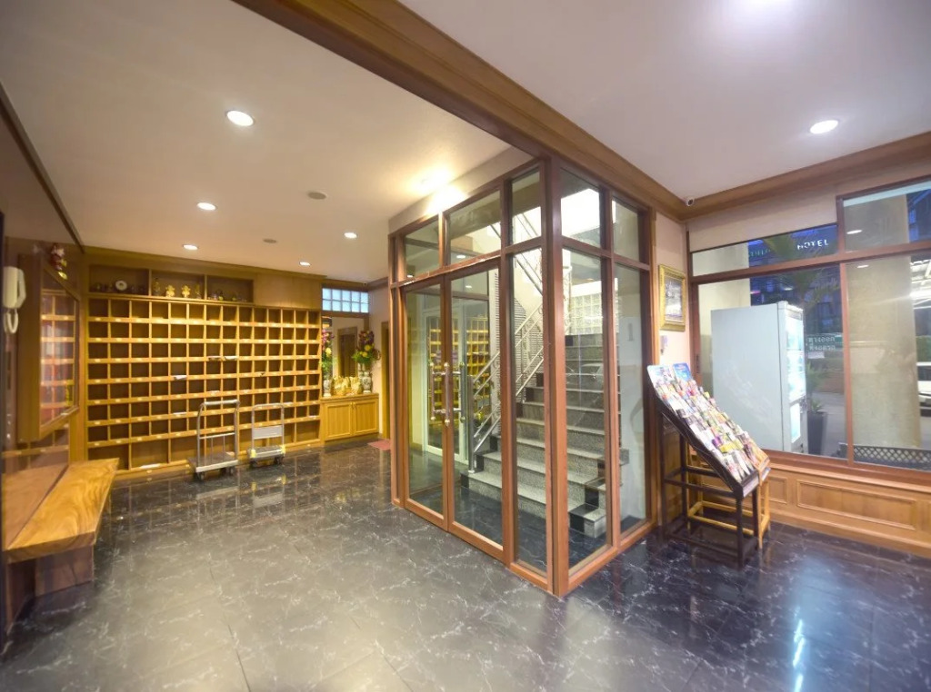 V Residence Chiangmai Hotel