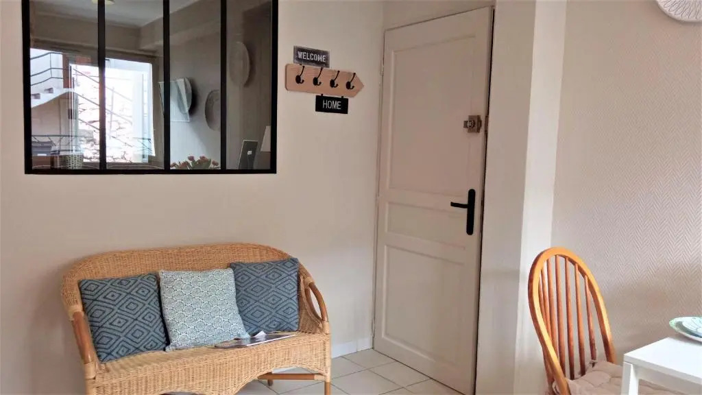 T2 G dans maison en centre ville avec jardin ideal couple curistes