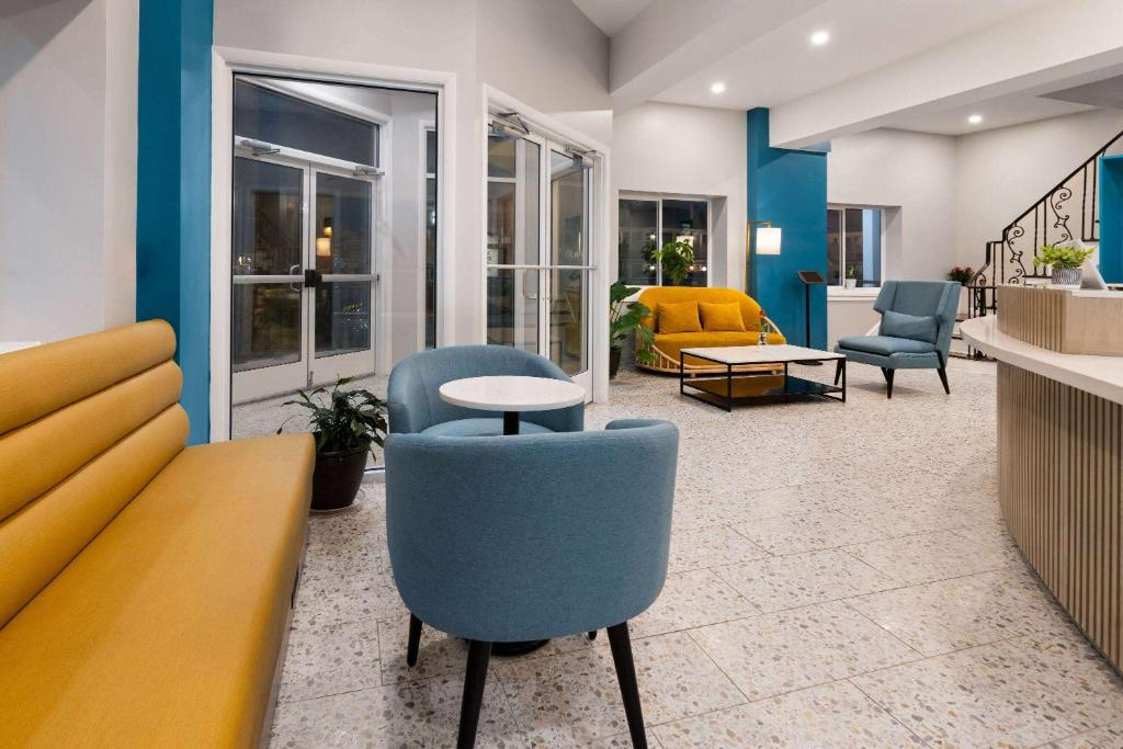 The Vibes Hotel, Trademark Collection by Wyndham