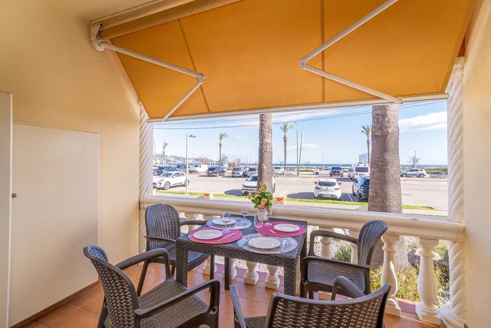 Beachfront Apartment With Sea Views