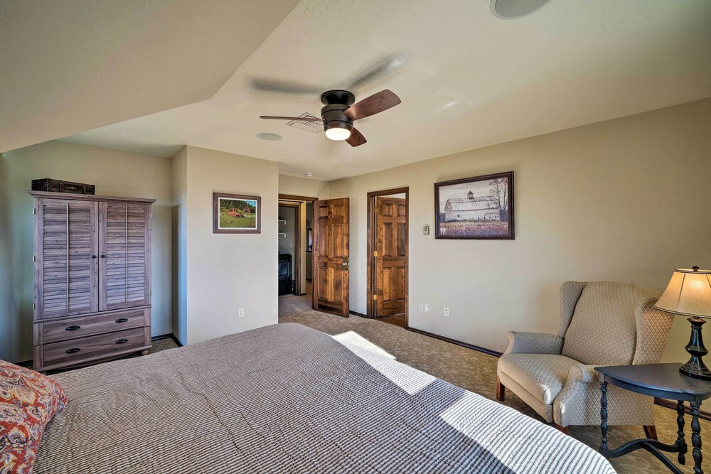 Bozeman Home on 11 Acres w/ Mountain Views!