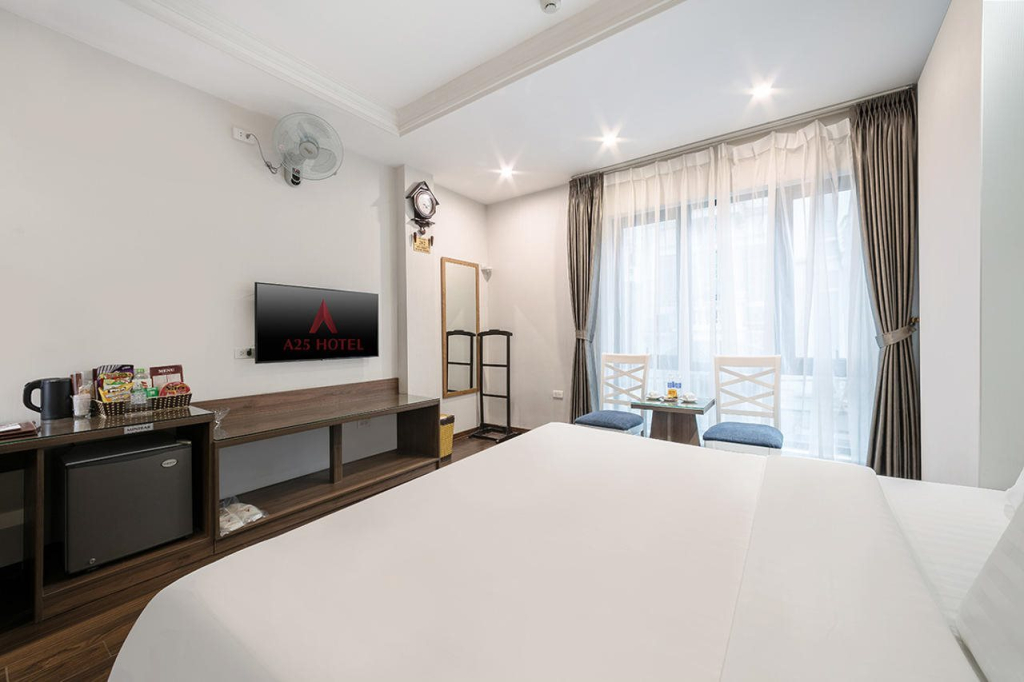 A25 Hotel - 193 Trung Kinh