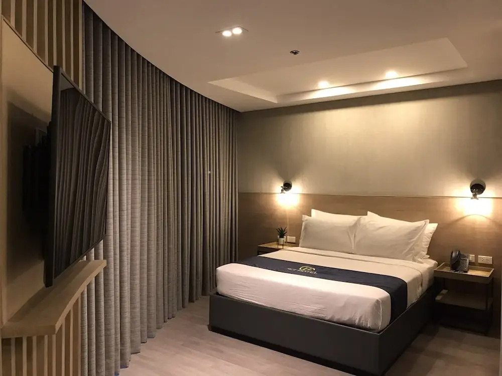 JET Hotel