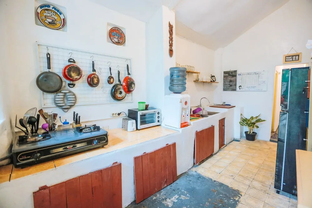 Snooze Guesthouse Yogyakarta - Hostel