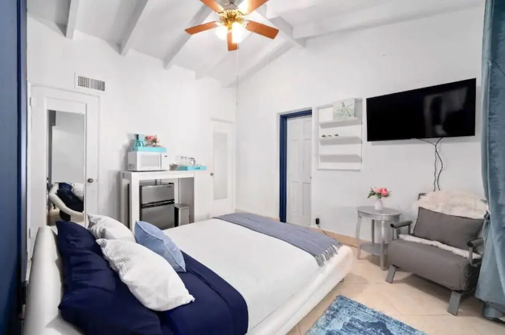 On The Sand Beach Front House! Ocean Experience! 2 Bedroom Home