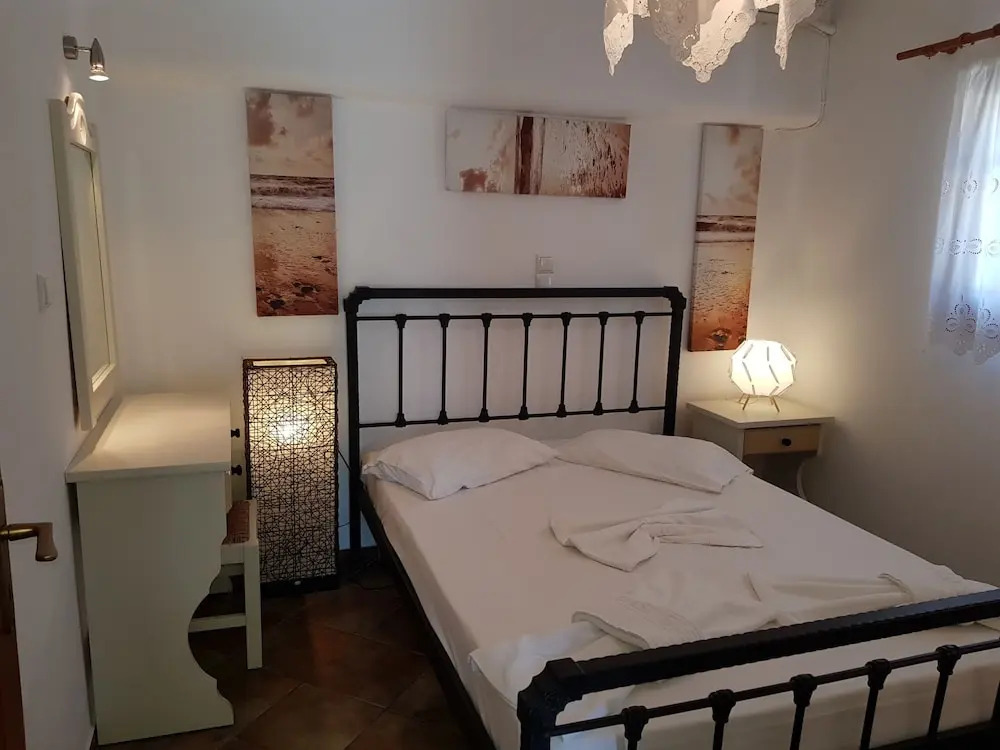 Ragoussis House