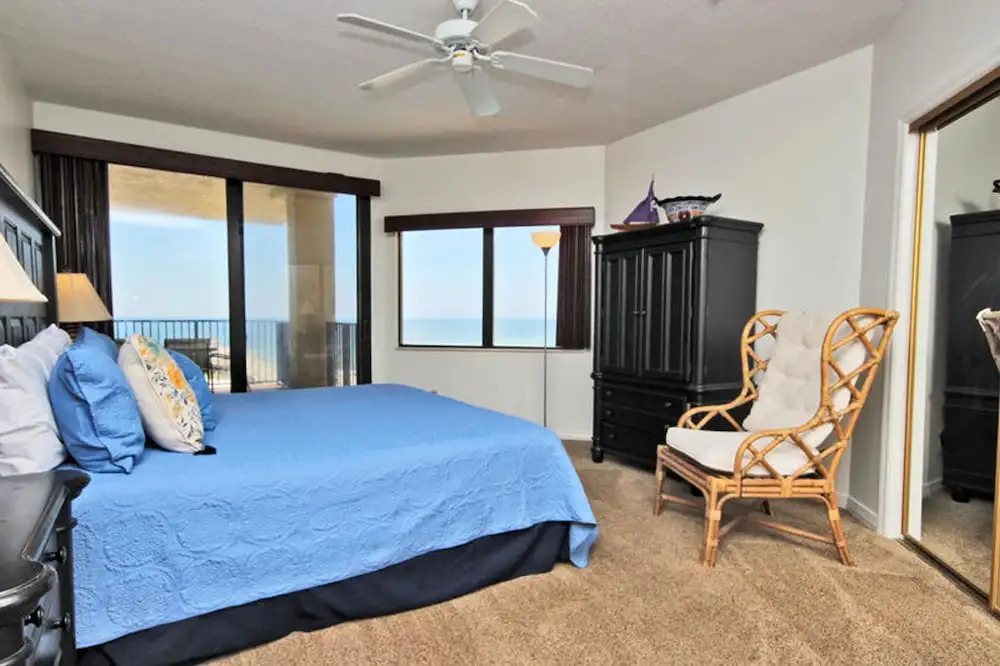 Four Seasons 403E By Youngs Suncoast