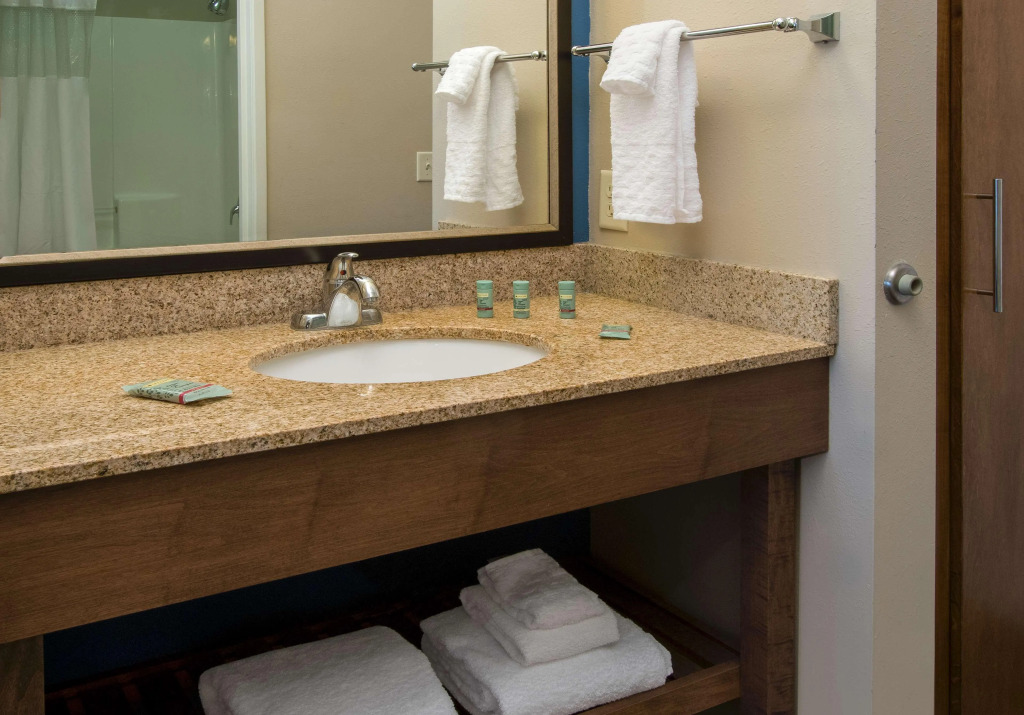 Best Western North Bryant Inn