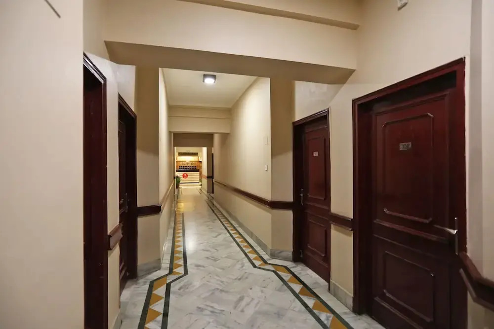 OYO Flagship 11406 Indira Nagar
