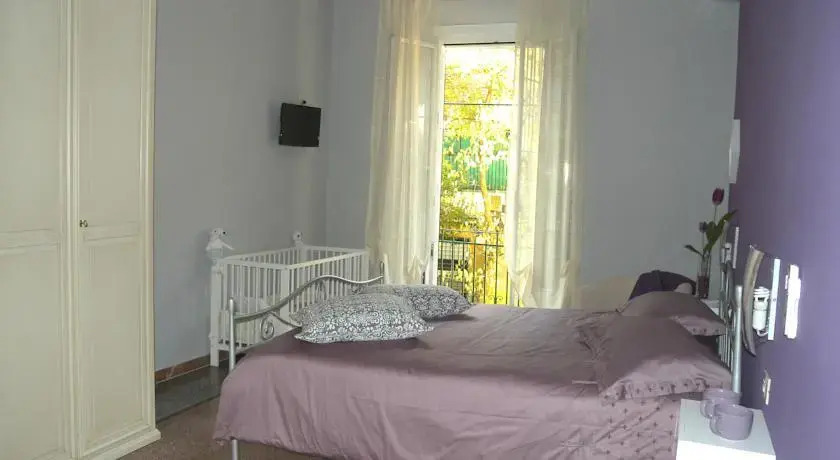 Tra Santi e Poeti Casa Vacanze - Holiday Home