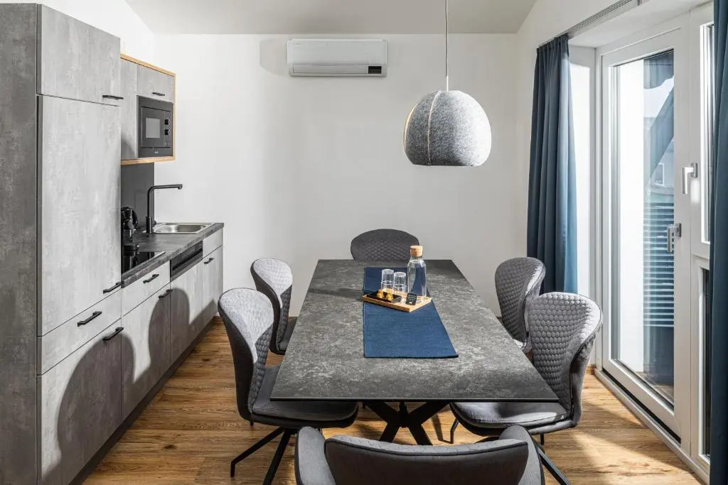 Falcon Suites Kaprun - Summercard included