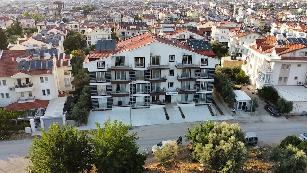 Ayilmaz Apart