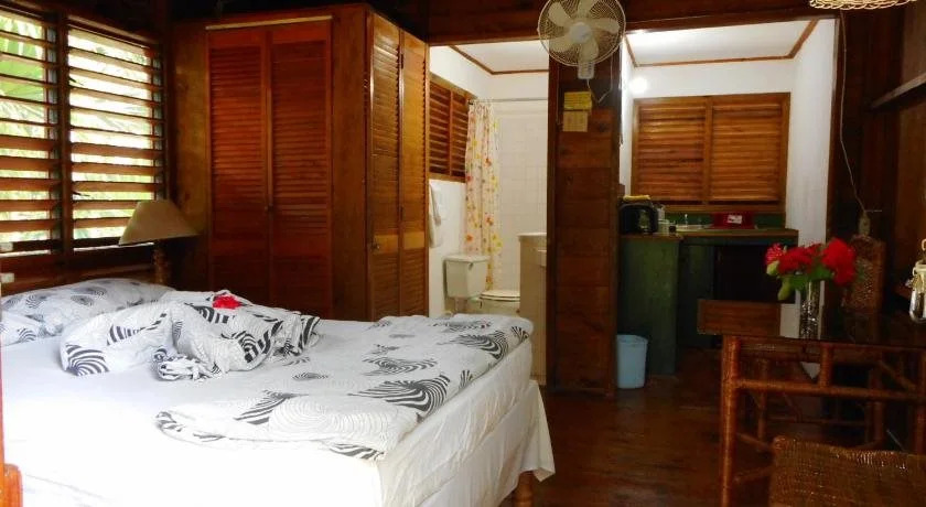 Lighthouse Inn 2